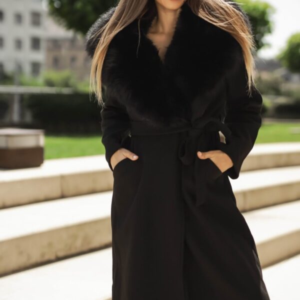 DŁUGI PŁASZCZ Z FUTERKIEM  CZARNY DŁUGI PŁASZCZ Z FUTERKIEM  CZARNY